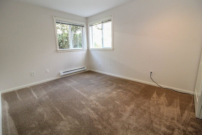 Building Photo - 11303 NE 128th St