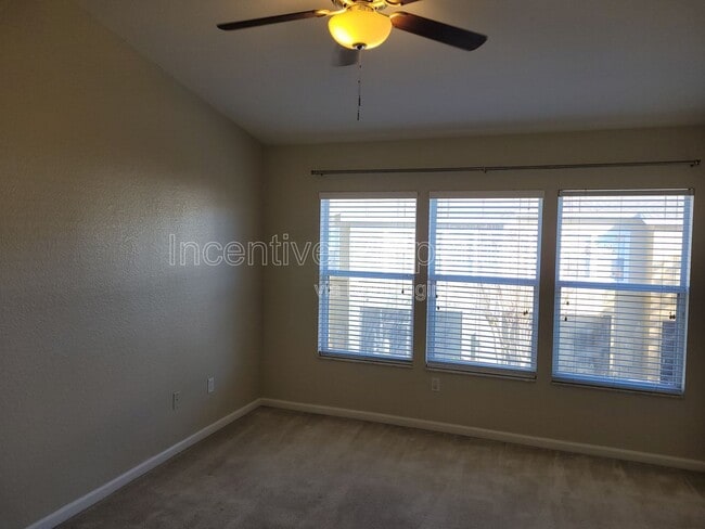 Building Photo - 1440 Stockton Dr
