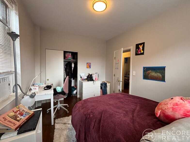 Building Photo - 9 Stearns Rd