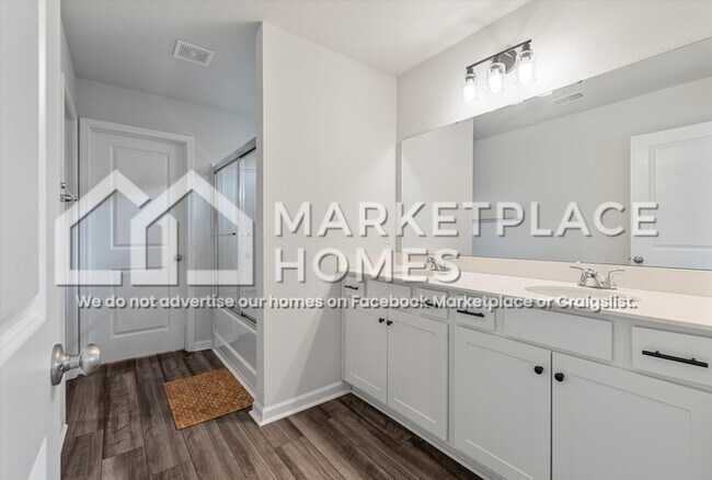 Building Photo - 296 Torslanda Ln