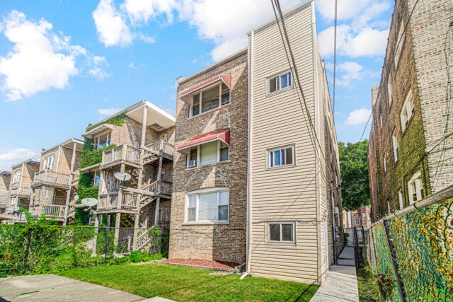 Building Photo - 7828 S Winchester Ave