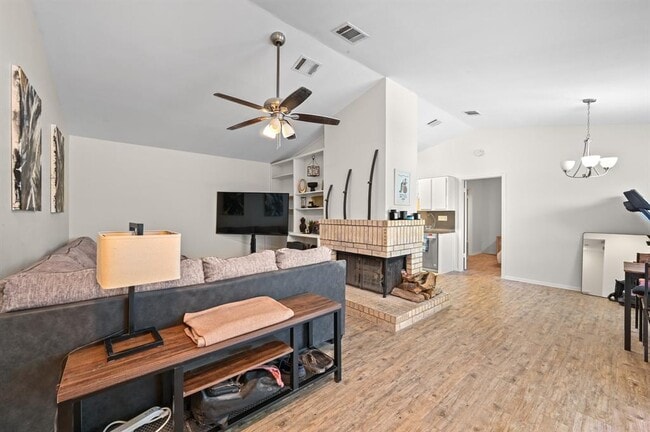 Building Photo - 11728 Norwegian Wood Dr