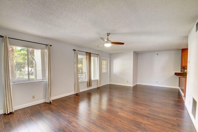 Building Photo - 4844 Sable Pine Cir