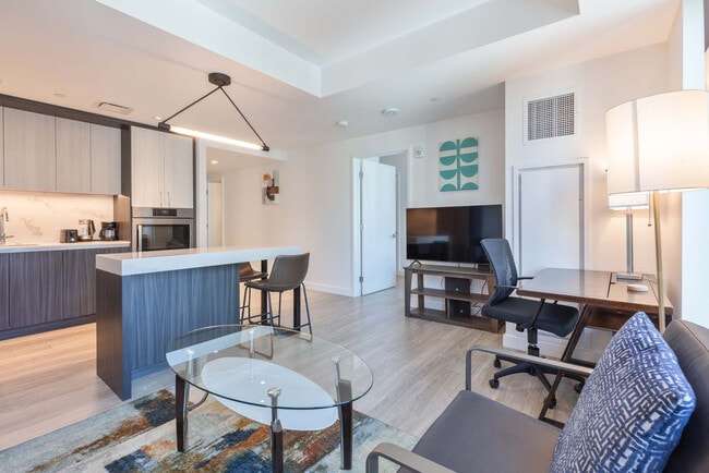 Building Photo - 290 Congress St