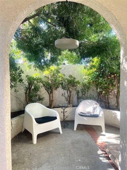 Building Photo - 26592 Las Palmas