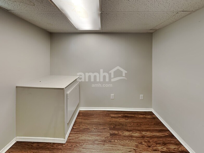 Building Photo - 3309 Stadler Dr