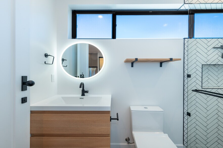 Building Photo - 18740 Merridy St