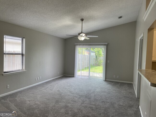 Building Photo - 304 Mission Forest Trail