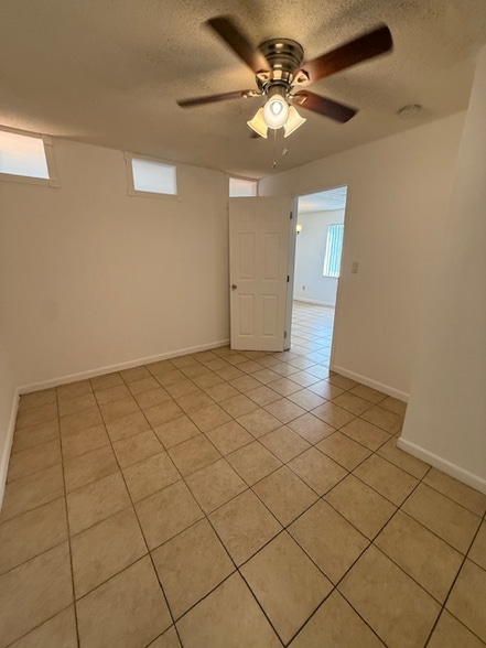 Building Photo - 5972 NW 19th St