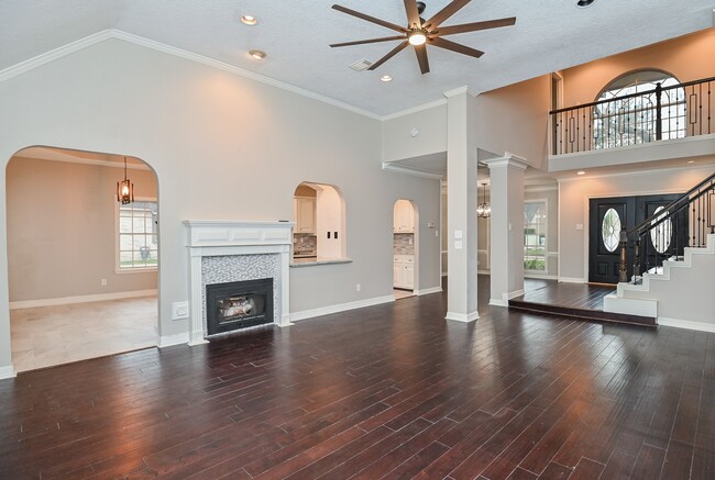Building Photo - 17910 Moss Point Dr