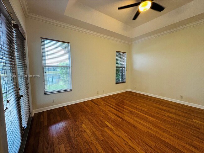 Building Photo - 12400 NW 78th Manor