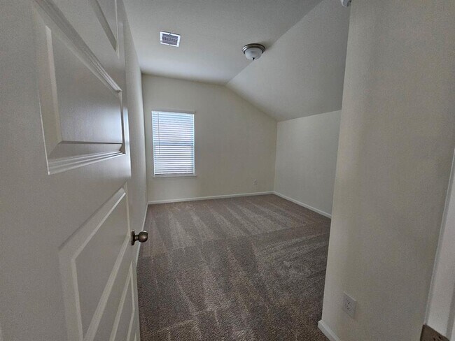 Building Photo - 4226 Freeboard Ln