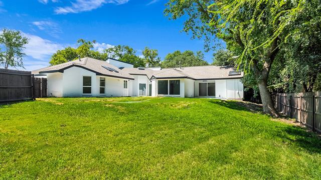 Building Photo - 1202 Quail Hollow Dr