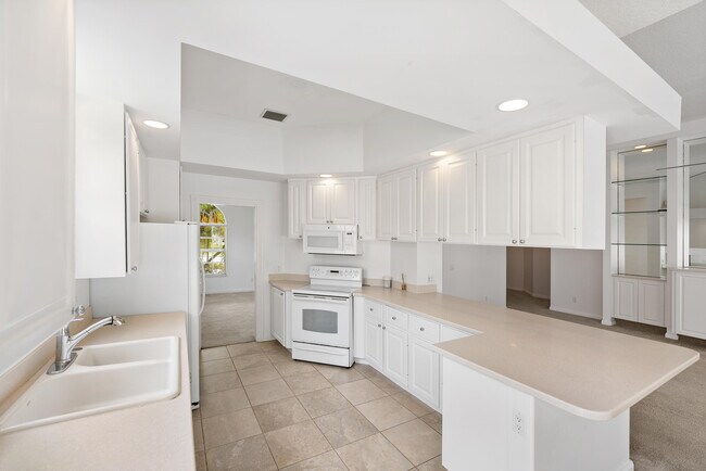 Building Photo - 12439 SW Keating Dr