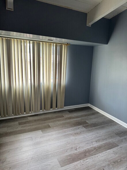 Building Photo - 11346 Cherry Hill Rd