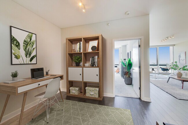 Building Photo - 1629 S Prairie Ave