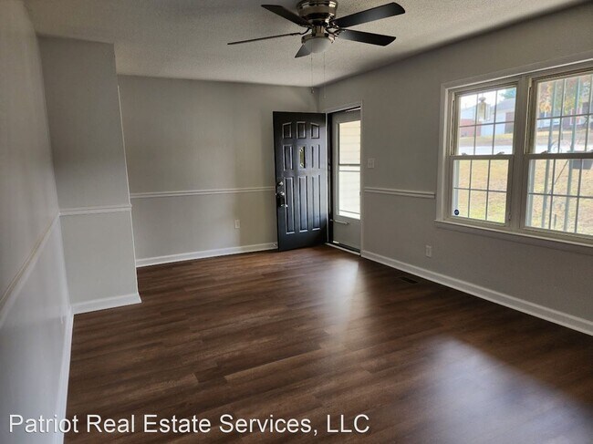 Building Photo - 3 br, 1.5 bath House - 830 Muskegon Drive