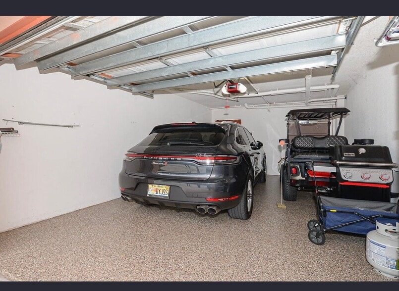 Building Photo - 4190 Gator Greens Way