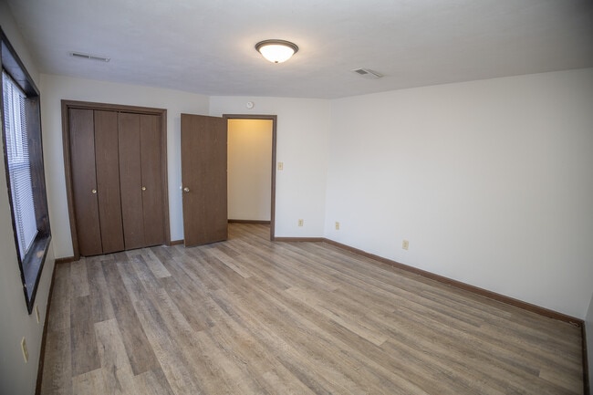 Building Photo - 2610 Schott Rd