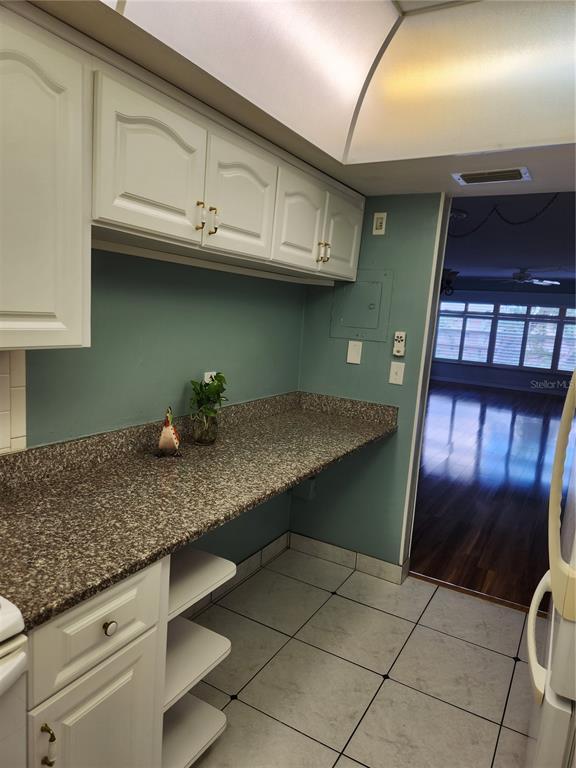 Building Photo - 300 64th Ave