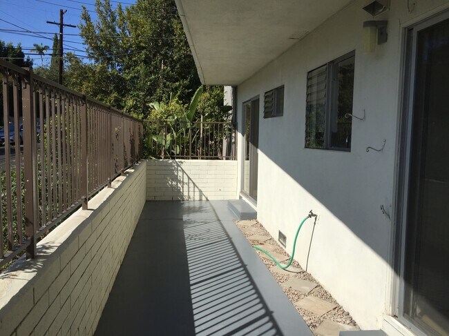 Building Photo - 3410 Club Dr