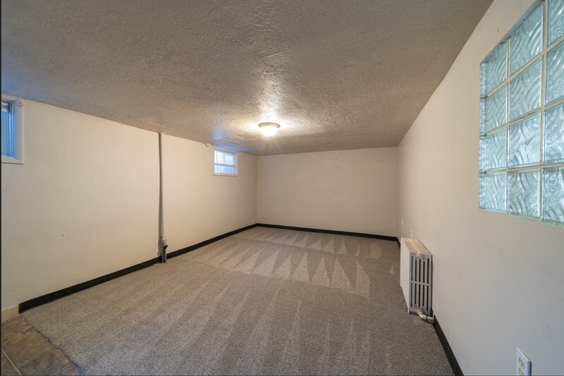 Building Photo - 480 E 200 N