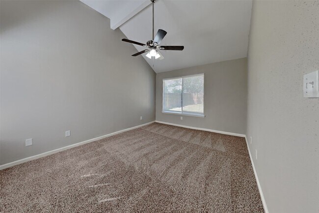 Building Photo - 7323 Livery Ln