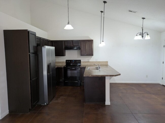 Building Photo - 1332 N Curtis Ct