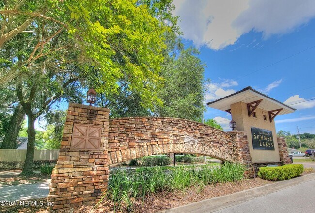 Building Photo - 2311 Red Moon Dr