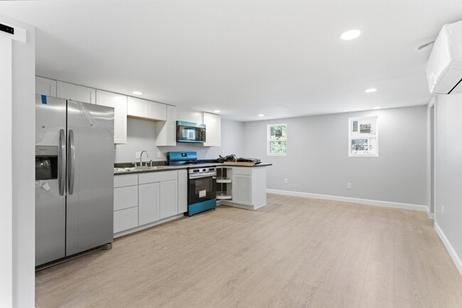 Building Photo - 4917 Moreland Heights Ln