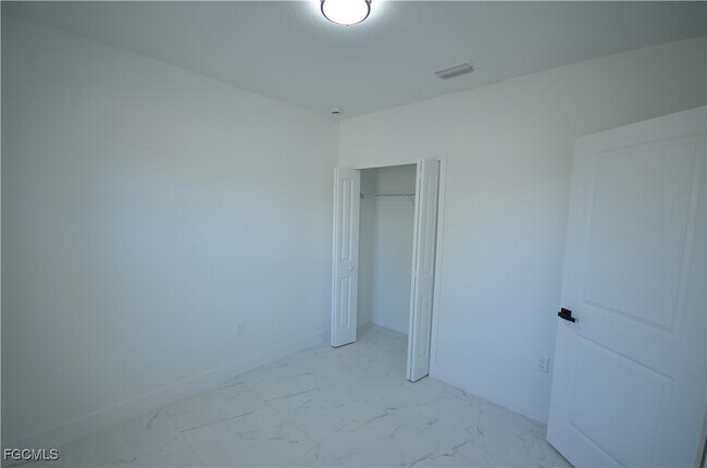 Building Photo - 2188 Barker Blvd