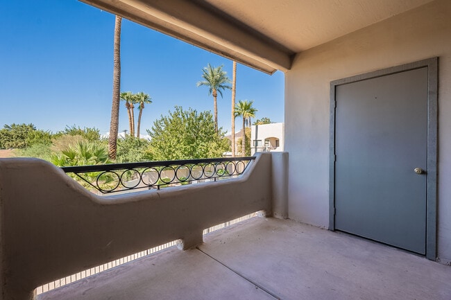 Building Photo - 3640 N 38th St