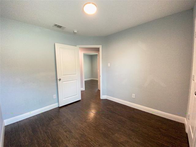 Building Photo - 120 Arrowhead St