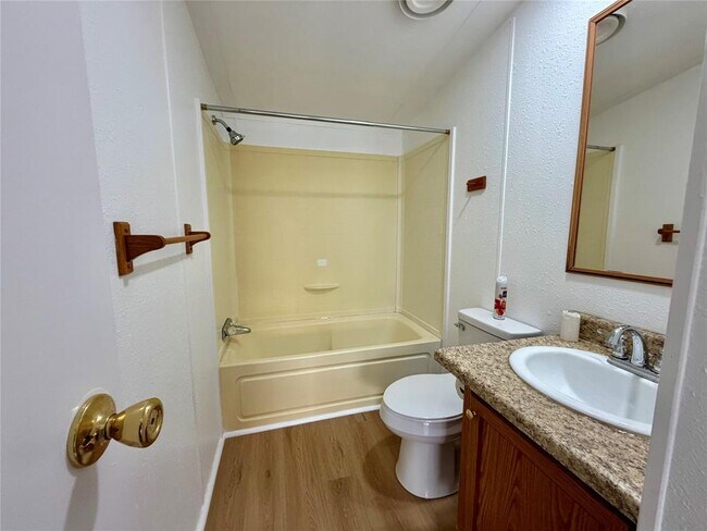 Building Photo - 831 Rolling Block Dr