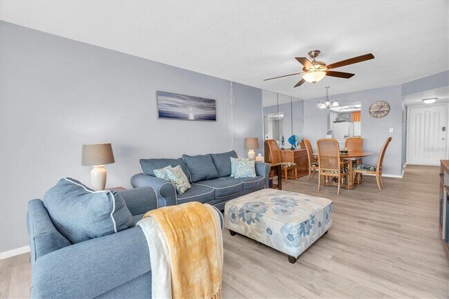 Building Photo - 175 116th Ave