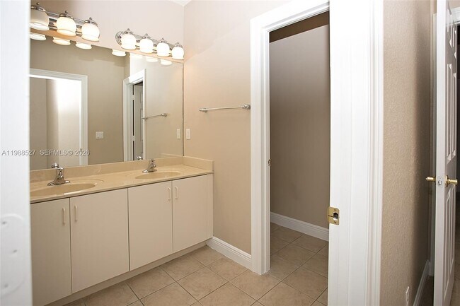 Building Photo - 2409 SW 99th Way