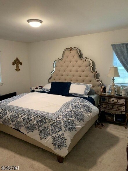 Building Photo - 19 Hewetson Rd