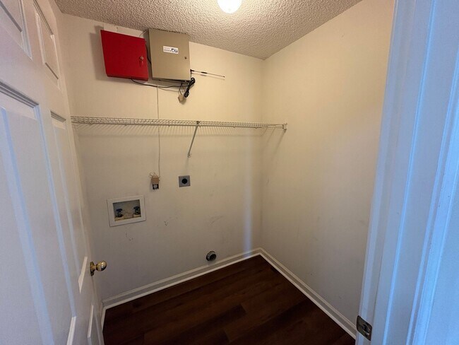 Building Photo - Great Georgetown Home