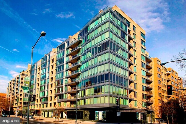 Primary Photo - 1111 23rd St NW