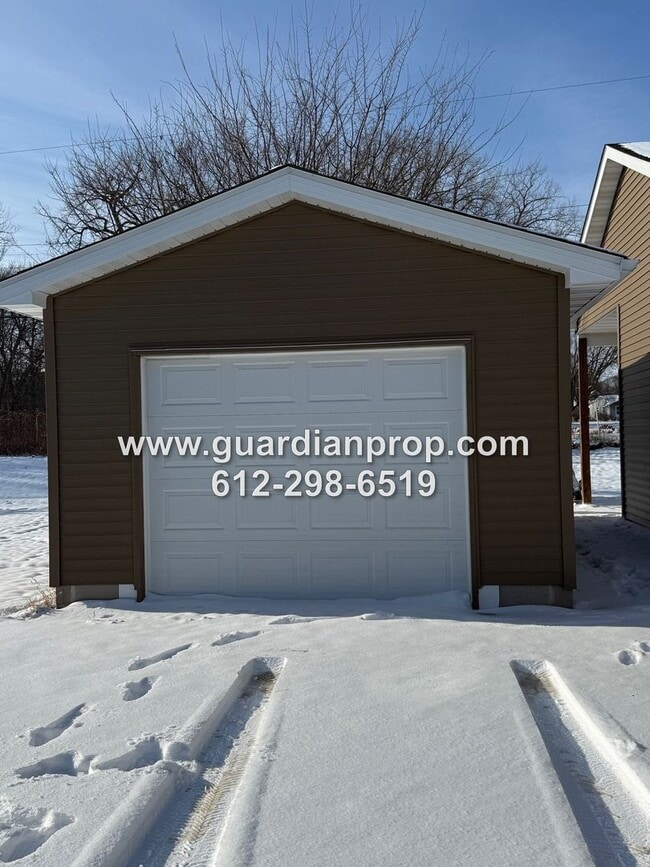 Building Photo - 7535 Cloman Way E