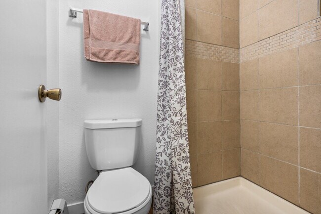 Building Photo - North Boulder Condo!