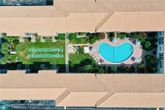 Building Photo - 1461 S Ocean Blvd