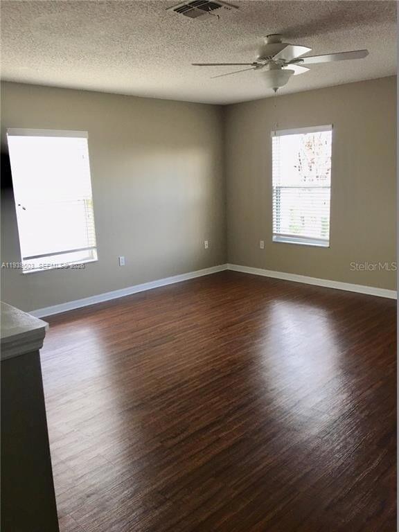 Building Photo - 154 Canna Dr