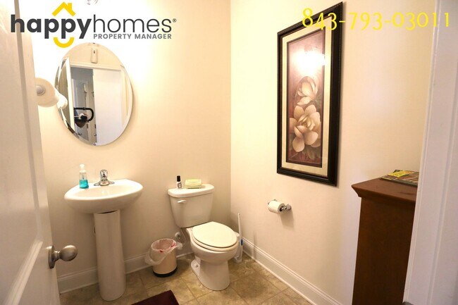 Building Photo - 350 Spectrum Rd