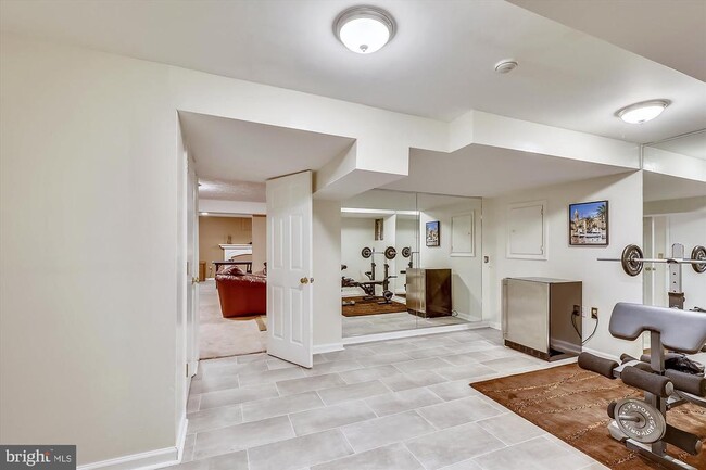 Building Photo - 10605 River Oaks Ln