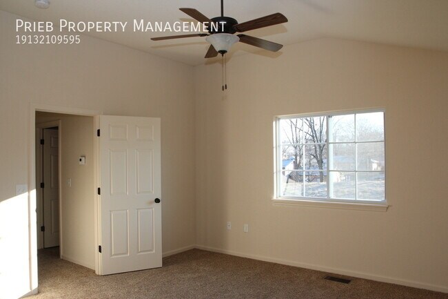 Building Photo - 21942 W 125th Pl