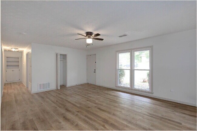 Building Photo - Completely Renovated 3BR/2BA in Columbus — Minutes from Fort Benning