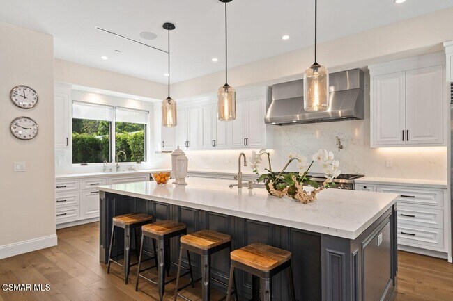 Building Photo - 12727 Landale St