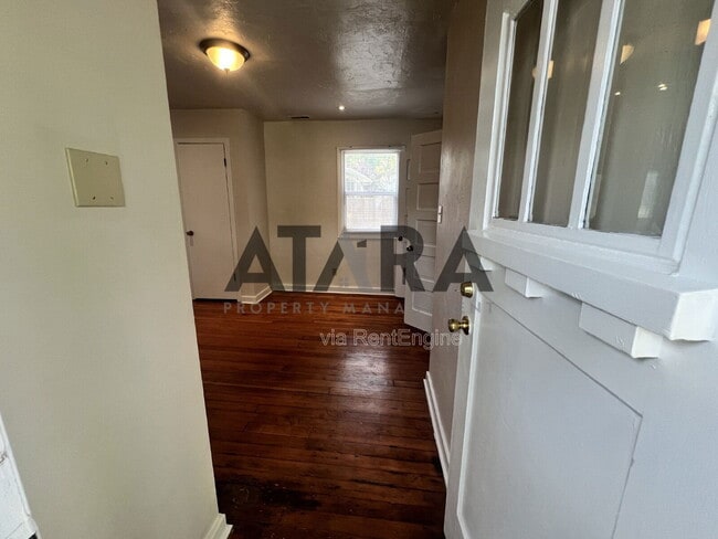 Building Photo - 2538 S 600 E