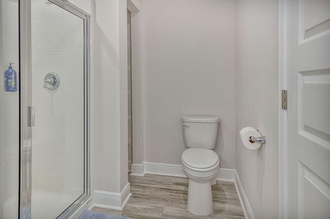 Building Photo - 1022 McLaren Cir